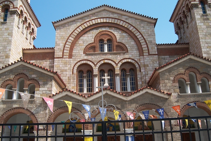100_1931 small PIREUS.jpg - 338242 Bytes